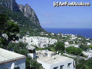 [P17] Capri - Stanca si mare alaturi de vile elegante.  » foto by iulianic
 - 
<span class="allrVoted glyphicon glyphicon-heart hidden" id="av399639"></span>
<a class="m-l-10 hidden" id="sv399639" onclick="voting_Foto_DelVot(,399639,3887)" role="button">șterge vot <span class="glyphicon glyphicon-remove"></span></a>
<a id="v9399639" class=" c-red"  onclick="voting_Foto_SetVot(399639)" role="button"><span class="glyphicon glyphicon-heart-empty"></span> <b>LIKE</b> = Votează poza</a> <img class="hidden"  id="f399639W9" src="/imagini/loader.gif" border="0" /><span class="AjErrMes hidden" id="e399639ErM"></span>