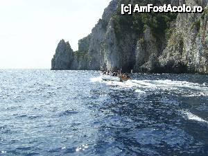 [P24] Capri - Coasta insulei si alti amatori de frumuseti salbatice.  » foto by iulianic
 - 
<span class="allrVoted glyphicon glyphicon-heart hidden" id="av399646"></span>
<a class="m-l-10 hidden" id="sv399646" onclick="voting_Foto_DelVot(,399646,3887)" role="button">șterge vot <span class="glyphicon glyphicon-remove"></span></a>
<a id="v9399646" class=" c-red"  onclick="voting_Foto_SetVot(399646)" role="button"><span class="glyphicon glyphicon-heart-empty"></span> <b>LIKE</b> = Votează poza</a> <img class="hidden"  id="f399646W9" src="/imagini/loader.gif" border="0" /><span class="AjErrMes hidden" id="e399646ErM"></span>