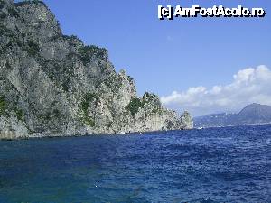 [P30] Capri - Croaziera in jurul insulei. Natura adevarata.  » foto by iulianic
 - 
<span class="allrVoted glyphicon glyphicon-heart hidden" id="av399652"></span>
<a class="m-l-10 hidden" id="sv399652" onclick="voting_Foto_DelVot(,399652,3887)" role="button">șterge vot <span class="glyphicon glyphicon-remove"></span></a>
<a id="v9399652" class=" c-red"  onclick="voting_Foto_SetVot(399652)" role="button"><span class="glyphicon glyphicon-heart-empty"></span> <b>LIKE</b> = Votează poza</a> <img class="hidden"  id="f399652W9" src="/imagini/loader.gif" border="0" /><span class="AjErrMes hidden" id="e399652ErM"></span>