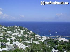 [P04] Capri - Intinderea albastra vazuta de la inaltime.  » foto by iulianic
 - 
<span class="allrVoted glyphicon glyphicon-heart hidden" id="av399626"></span>
<a class="m-l-10 hidden" id="sv399626" onclick="voting_Foto_DelVot(,399626,3887)" role="button">șterge vot <span class="glyphicon glyphicon-remove"></span></a>
<a id="v9399626" class=" c-red"  onclick="voting_Foto_SetVot(399626)" role="button"><span class="glyphicon glyphicon-heart-empty"></span> <b>LIKE</b> = Votează poza</a> <img class="hidden"  id="f399626W9" src="/imagini/loader.gif" border="0" /><span class="AjErrMes hidden" id="e399626ErM"></span>