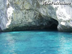 [P45] Capri - Croaziera in jurul insulei. Grotta Verde.  » foto by iulianic
 - 
<span class="allrVoted glyphicon glyphicon-heart hidden" id="av399667"></span>
<a class="m-l-10 hidden" id="sv399667" onclick="voting_Foto_DelVot(,399667,3887)" role="button">șterge vot <span class="glyphicon glyphicon-remove"></span></a>
<a id="v9399667" class=" c-red"  onclick="voting_Foto_SetVot(399667)" role="button"><span class="glyphicon glyphicon-heart-empty"></span> <b>LIKE</b> = Votează poza</a> <img class="hidden"  id="f399667W9" src="/imagini/loader.gif" border="0" /><span class="AjErrMes hidden" id="e399667ErM"></span>