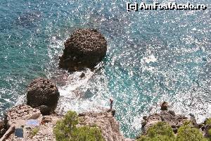 [P17] oameni care stateau la plaja pe stancile din Capri » foto by crysss18
 - 
<span class="allrVoted glyphicon glyphicon-heart hidden" id="av535397"></span>
<a class="m-l-10 hidden" id="sv535397" onclick="voting_Foto_DelVot(,535397,3887)" role="button">șterge vot <span class="glyphicon glyphicon-remove"></span></a>
<a id="v9535397" class=" c-red"  onclick="voting_Foto_SetVot(535397)" role="button"><span class="glyphicon glyphicon-heart-empty"></span> <b>LIKE</b> = Votează poza</a> <img class="hidden"  id="f535397W9" src="/imagini/loader.gif" border="0" /><span class="AjErrMes hidden" id="e535397ErM"></span>
