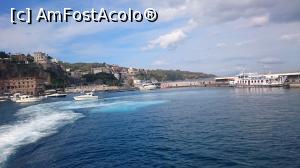 [P01] Plecam din Sorrento spre Capri cu o salupa rapida.  » foto by Aurici
 - 
<span class="allrVoted glyphicon glyphicon-heart hidden" id="av858202"></span>
<a class="m-l-10 hidden" id="sv858202" onclick="voting_Foto_DelVot(,858202,3887)" role="button">șterge vot <span class="glyphicon glyphicon-remove"></span></a>
<a id="v9858202" class=" c-red"  onclick="voting_Foto_SetVot(858202)" role="button"><span class="glyphicon glyphicon-heart-empty"></span> <b>LIKE</b> = Votează poza</a> <img class="hidden"  id="f858202W9" src="/imagini/loader.gif" border="0" /><span class="AjErrMes hidden" id="e858202ErM"></span>
