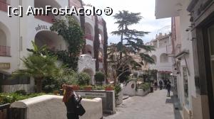 [P15] Din Piata Umberto I spre Gradinile Augustus si Via Krupp pe strazi cu magazine si hoteluri de lux.  » foto by Aurici
 - 
<span class="allrVoted glyphicon glyphicon-heart hidden" id="av858216"></span>
<a class="m-l-10 hidden" id="sv858216" onclick="voting_Foto_DelVot(,858216,3887)" role="button">șterge vot <span class="glyphicon glyphicon-remove"></span></a>
<a id="v9858216" class=" c-red"  onclick="voting_Foto_SetVot(858216)" role="button"><span class="glyphicon glyphicon-heart-empty"></span> <b>LIKE</b> = Votează poza</a> <img class="hidden"  id="f858216W9" src="/imagini/loader.gif" border="0" /><span class="AjErrMes hidden" id="e858216ErM"></span>