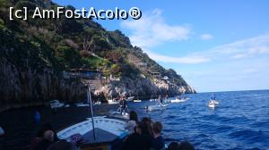 [P07] Suntem in zona Grotei Albastre unde trebuie sa ne transferam in barcile mici de pescari. Operatie grea!  » foto by Aurici
 - 
<span class="allrVoted glyphicon glyphicon-heart hidden" id="av858208"></span>
<a class="m-l-10 hidden" id="sv858208" onclick="voting_Foto_DelVot(,858208,3887)" role="button">șterge vot <span class="glyphicon glyphicon-remove"></span></a>
<a id="v9858208" class=" c-red"  onclick="voting_Foto_SetVot(858208)" role="button"><span class="glyphicon glyphicon-heart-empty"></span> <b>LIKE</b> = Votează poza</a> <img class="hidden"  id="f858208W9" src="/imagini/loader.gif" border="0" /><span class="AjErrMes hidden" id="e858208ErM"></span>