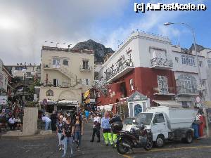 [P32] In portul Marina Grande (spre statia de funicular)  » foto by bica adriana
 - 
<span class="allrVoted glyphicon glyphicon-heart hidden" id="av694295"></span>
<a class="m-l-10 hidden" id="sv694295" onclick="voting_Foto_DelVot(,694295,3887)" role="button">șterge vot <span class="glyphicon glyphicon-remove"></span></a>
<a id="v9694295" class=" c-red"  onclick="voting_Foto_SetVot(694295)" role="button"><span class="glyphicon glyphicon-heart-empty"></span> <b>LIKE</b> = Votează poza</a> <img class="hidden"  id="f694295W9" src="/imagini/loader.gif" border="0" /><span class="AjErrMes hidden" id="e694295ErM"></span>