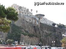 [P49] Sorrento zona portuara » foto by claudiu 71
 - 
<span class="allrVoted glyphicon glyphicon-heart hidden" id="av490218"></span>
<a class="m-l-10 hidden" id="sv490218" onclick="voting_Foto_DelVot(,490218,3887)" role="button">șterge vot <span class="glyphicon glyphicon-remove"></span></a>
<a id="v9490218" class=" c-red"  onclick="voting_Foto_SetVot(490218)" role="button"><span class="glyphicon glyphicon-heart-empty"></span> <b>LIKE</b> = Votează poza</a> <img class="hidden"  id="f490218W9" src="/imagini/loader.gif" border="0" /><span class="AjErrMes hidden" id="e490218ErM"></span>