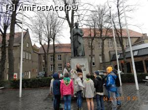 [P24] Un moment poetic: minirecital Guido Gezelle, poet belgian de limba neerlandeza, nascut in Bruges (1830 - 1899)  » foto by cristina47*
 - 
<span class="allrVoted glyphicon glyphicon-heart hidden" id="av838308"></span>
<a class="m-l-10 hidden" id="sv838308" onclick="voting_Foto_DelVot(,838308,3901)" role="button">șterge vot <span class="glyphicon glyphicon-remove"></span></a>
<a id="v9838308" class=" c-red"  onclick="voting_Foto_SetVot(838308)" role="button"><span class="glyphicon glyphicon-heart-empty"></span> <b>LIKE</b> = Votează poza</a> <img class="hidden"  id="f838308W9" src="/imagini/loader.gif" border="0" /><span class="AjErrMes hidden" id="e838308ErM"></span>