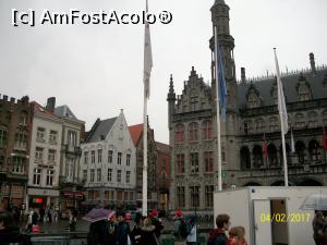 [P34] Grande Place... vederea spre obiective era cumva 'obturata' de corturile albe, amplasate in centrul pietei cu ocazia Festivalului berii.  » foto by cristina47*
 - 
<span class="allrVoted glyphicon glyphicon-heart hidden" id="av838318"></span>
<a class="m-l-10 hidden" id="sv838318" onclick="voting_Foto_DelVot(,838318,3901)" role="button">șterge vot <span class="glyphicon glyphicon-remove"></span></a>
<a id="v9838318" class=" c-red"  onclick="voting_Foto_SetVot(838318)" role="button"><span class="glyphicon glyphicon-heart-empty"></span> <b>LIKE</b> = Votează poza</a> <img class="hidden"  id="f838318W9" src="/imagini/loader.gif" border="0" /><span class="AjErrMes hidden" id="e838318ErM"></span>