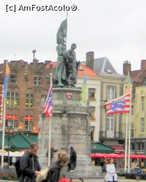 [P08] Statuia celor doi răzvrătiţi contra regelui Franţei » foto by Michi
 - 
<span class="allrVoted glyphicon glyphicon-heart hidden" id="av1161524"></span>
<a class="m-l-10 hidden" id="sv1161524" onclick="voting_Foto_DelVot(,1161524,3901)" role="button">șterge vot <span class="glyphicon glyphicon-remove"></span></a>
<a id="v91161524" class=" c-red"  onclick="voting_Foto_SetVot(1161524)" role="button"><span class="glyphicon glyphicon-heart-empty"></span> <b>LIKE</b> = Votează poza</a> <img class="hidden"  id="f1161524W9" src="/imagini/loader.gif" border="0" /><span class="AjErrMes hidden" id="e1161524ErM"></span>