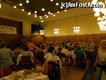 [P12] Restaurantul hotelului Raba din Gyor » foto by ileanaxperta*
 - 
<span class="allrVoted glyphicon glyphicon-heart hidden" id="av258460"></span>
<a class="m-l-10 hidden" id="sv258460" onclick="voting_Foto_DelVot(,258460,3907)" role="button">șterge vot <span class="glyphicon glyphicon-remove"></span></a>
<a id="v9258460" class=" c-red"  onclick="voting_Foto_SetVot(258460)" role="button"><span class="glyphicon glyphicon-heart-empty"></span> <b>LIKE</b> = Votează poza</a> <img class="hidden"  id="f258460W9" src="/imagini/loader.gif" border="0" /><span class="AjErrMes hidden" id="e258460ErM"></span>