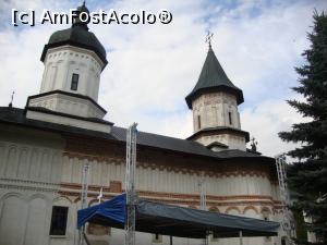 [P12] Biserica mare a Mănăstirii Secu având hramul ”Tăierea capului Sfântului Ioan Botezătorul” văzută din alt unghi.  » foto by Floryn81
 - 
<span class="allrVoted glyphicon glyphicon-heart hidden" id="av711910"></span>
<a class="m-l-10 hidden" id="sv711910" onclick="voting_Foto_DelVot(,711910,3913)" role="button">șterge vot <span class="glyphicon glyphicon-remove"></span></a>
<a id="v9711910" class=" c-red"  onclick="voting_Foto_SetVot(711910)" role="button"><span class="glyphicon glyphicon-heart-empty"></span> <b>LIKE</b> = Votează poza</a> <img class="hidden"  id="f711910W9" src="/imagini/loader.gif" border="0" /><span class="AjErrMes hidden" id="e711910ErM"></span>