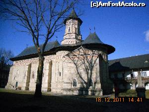 [P11] biserica manastirii » foto by zlatna
 - 
<span class="allrVoted glyphicon glyphicon-heart hidden" id="av657441"></span>
<a class="m-l-10 hidden" id="sv657441" onclick="voting_Foto_DelVot(,657441,3917)" role="button">șterge vot <span class="glyphicon glyphicon-remove"></span></a>
<a id="v9657441" class=" c-red"  onclick="voting_Foto_SetVot(657441)" role="button"><span class="glyphicon glyphicon-heart-empty"></span> <b>LIKE</b> = Votează poza</a> <img class="hidden"  id="f657441W9" src="/imagini/loader.gif" border="0" /><span class="AjErrMes hidden" id="e657441ErM"></span>