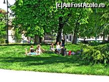 [P33] Parcul Sempioni - lumea face plaja » foto by cristi_an3000
 - 
<span class="allrVoted glyphicon glyphicon-heart hidden" id="av194593"></span>
<a class="m-l-10 hidden" id="sv194593" onclick="voting_Foto_DelVot(,194593,3925)" role="button">șterge vot <span class="glyphicon glyphicon-remove"></span></a>
<a id="v9194593" class=" c-red"  onclick="voting_Foto_SetVot(194593)" role="button"><span class="glyphicon glyphicon-heart-empty"></span> <b>LIKE</b> = Votează poza</a> <img class="hidden"  id="f194593W9" src="/imagini/loader.gif" border="0" /><span class="AjErrMes hidden" id="e194593ErM"></span>