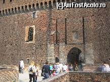 [P03] Intrarea la Castelul Sforza. » foto by presario
 - 
<span class="allrVoted glyphicon glyphicon-heart hidden" id="av125342"></span>
<a class="m-l-10 hidden" id="sv125342" onclick="voting_Foto_DelVot(,125342,3925)" role="button">șterge vot <span class="glyphicon glyphicon-remove"></span></a>
<a id="v9125342" class=" c-red"  onclick="voting_Foto_SetVot(125342)" role="button"><span class="glyphicon glyphicon-heart-empty"></span> <b>LIKE</b> = Votează poza</a> <img class="hidden"  id="f125342W9" src="/imagini/loader.gif" border="0" /><span class="AjErrMes hidden" id="e125342ErM"></span>