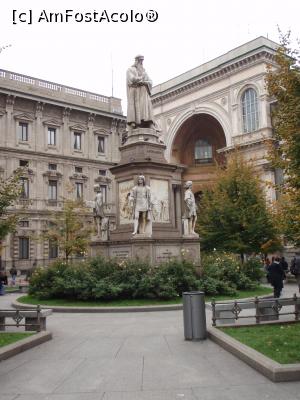 [P17] Parcul/piateta din fata Teatrului Scala » foto by bubica*
 - 
<span class="allrVoted glyphicon glyphicon-heart hidden" id="av1138493"></span>
<a class="m-l-10 hidden" id="sv1138493" onclick="voting_Foto_DelVot(,1138493,3925)" role="button">șterge vot <span class="glyphicon glyphicon-remove"></span></a>
<a id="v91138493" class=" c-red"  onclick="voting_Foto_SetVot(1138493)" role="button"><span class="glyphicon glyphicon-heart-empty"></span> <b>LIKE</b> = Votează poza</a> <img class="hidden"  id="f1138493W9" src="/imagini/loader.gif" border="0" /><span class="AjErrMes hidden" id="e1138493ErM"></span>