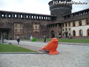 [P13] curtea Castelului Sforzesco » foto by maria.enescu
 - 
<span class="allrVoted glyphicon glyphicon-heart hidden" id="av526893"></span>
<a class="m-l-10 hidden" id="sv526893" onclick="voting_Foto_DelVot(,526893,3925)" role="button">șterge vot <span class="glyphicon glyphicon-remove"></span></a>
<a id="v9526893" class=" c-red"  onclick="voting_Foto_SetVot(526893)" role="button"><span class="glyphicon glyphicon-heart-empty"></span> <b>LIKE</b> = Votează poza</a> <img class="hidden"  id="f526893W9" src="/imagini/loader.gif" border="0" /><span class="AjErrMes hidden" id="e526893ErM"></span>
