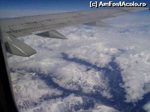 [P20] Am trecut Alpii inainte si-napoi. Poza este facuta pe drumul spre spre Milano intr-o aeronava de tip Boeing 737-400, locul 23F » foto by andreip2
 - 
<span class="allrVoted glyphicon glyphicon-heart hidden" id="av614049"></span>
<a class="m-l-10 hidden" id="sv614049" onclick="voting_Foto_DelVot(,614049,3925)" role="button">șterge vot <span class="glyphicon glyphicon-remove"></span></a>
<a id="v9614049" class=" c-red"  onclick="voting_Foto_SetVot(614049)" role="button"><span class="glyphicon glyphicon-heart-empty"></span> <b>LIKE</b> = Votează poza</a> <img class="hidden"  id="f614049W9" src="/imagini/loader.gif" border="0" /><span class="AjErrMes hidden" id="e614049ErM"></span>