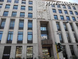 [P19] Via Manzoni / HOTELUL ARMANI » foto by ile57b
 - 
<span class="allrVoted glyphicon glyphicon-heart hidden" id="av445321"></span>
<a class="m-l-10 hidden" id="sv445321" onclick="voting_Foto_DelVot(,445321,3925)" role="button">șterge vot <span class="glyphicon glyphicon-remove"></span></a>
<a id="v9445321" class=" c-red"  onclick="voting_Foto_SetVot(445321)" role="button"><span class="glyphicon glyphicon-heart-empty"></span> <b>LIKE</b> = Votează poza</a> <img class="hidden"  id="f445321W9" src="/imagini/loader.gif" border="0" /><span class="AjErrMes hidden" id="e445321ErM"></span>