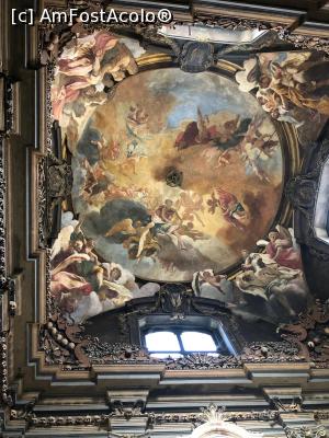 [P34] Biserica San Bernardino alle Ossa - decorată cu cranii si oase » foto by Alina Roxana
 - 
<span class="allrVoted glyphicon glyphicon-heart hidden" id="av1060922"></span>
<a class="m-l-10 hidden" id="sv1060922" onclick="voting_Foto_DelVot(,1060922,3925)" role="button">șterge vot <span class="glyphicon glyphicon-remove"></span></a>
<a id="v91060922" class=" c-red"  onclick="voting_Foto_SetVot(1060922)" role="button"><span class="glyphicon glyphicon-heart-empty"></span> <b>LIKE</b> = Votează poza</a> <img class="hidden"  id="f1060922W9" src="/imagini/loader.gif" border="0" /><span class="AjErrMes hidden" id="e1060922ErM"></span>