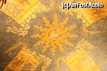 [P07] Soarele..simbolul suveranitatii, pictat peste tot in castelulfamiliei Sforza » foto by liviadavidescu
 - 
<span class="allrVoted glyphicon glyphicon-heart hidden" id="av225129"></span>
<a class="m-l-10 hidden" id="sv225129" onclick="voting_Foto_DelVot(,225129,3925)" role="button">șterge vot <span class="glyphicon glyphicon-remove"></span></a>
<a id="v9225129" class=" c-red"  onclick="voting_Foto_SetVot(225129)" role="button"><span class="glyphicon glyphicon-heart-empty"></span> <b>LIKE</b> = Votează poza</a> <img class="hidden"  id="f225129W9" src="/imagini/loader.gif" border="0" /><span class="AjErrMes hidden" id="e225129ErM"></span>