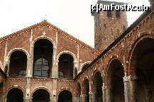 [P02] In curtea interioara a bisericii Sant Ambrogio » foto by liviadavidescu
 - 
<span class="allrVoted glyphicon glyphicon-heart hidden" id="av263118"></span>
<a class="m-l-10 hidden" id="sv263118" onclick="voting_Foto_DelVot(,263118,3925)" role="button">șterge vot <span class="glyphicon glyphicon-remove"></span></a>
<a id="v9263118" class=" c-red"  onclick="voting_Foto_SetVot(263118)" role="button"><span class="glyphicon glyphicon-heart-empty"></span> <b>LIKE</b> = Votează poza</a> <img class="hidden"  id="f263118W9" src="/imagini/loader.gif" border="0" /><span class="AjErrMes hidden" id="e263118ErM"></span>