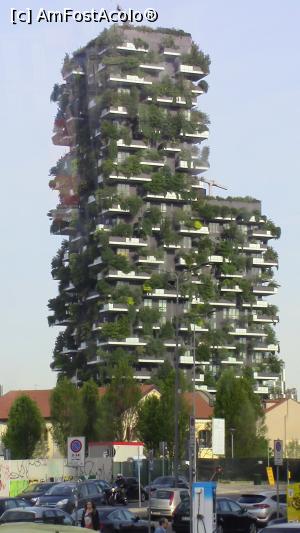 [P11] Bosco Verticale.  » foto by ovidiuyepi
 - 
<span class="allrVoted glyphicon glyphicon-heart hidden" id="av1155017"></span>
<a class="m-l-10 hidden" id="sv1155017" onclick="voting_Foto_DelVot(,1155017,3925)" role="button">șterge vot <span class="glyphicon glyphicon-remove"></span></a>
<a id="v91155017" class=" c-red"  onclick="voting_Foto_SetVot(1155017)" role="button"><span class="glyphicon glyphicon-heart-empty"></span> <b>LIKE</b> = Votează poza</a> <img class="hidden"  id="f1155017W9" src="/imagini/loader.gif" border="0" /><span class="AjErrMes hidden" id="e1155017ErM"></span>