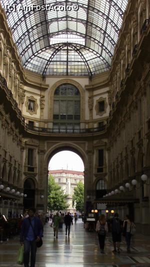 [P14] La pas prin Galleria Vitorio Emanuele II. Iesirea catre Piazza Scala.  » foto by ovidiuyepi
 - 
<span class="allrVoted glyphicon glyphicon-heart hidden" id="av1155020"></span>
<a class="m-l-10 hidden" id="sv1155020" onclick="voting_Foto_DelVot(,1155020,3925)" role="button">șterge vot <span class="glyphicon glyphicon-remove"></span></a>
<a id="v91155020" class=" c-red"  onclick="voting_Foto_SetVot(1155020)" role="button"><span class="glyphicon glyphicon-heart-empty"></span> <b>LIKE</b> = Votează poza</a> <img class="hidden"  id="f1155020W9" src="/imagini/loader.gif" border="0" /><span class="AjErrMes hidden" id="e1155020ErM"></span>