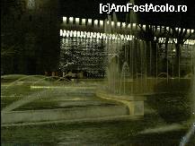 [P11] Palataul Sforzesco si fantana arteziana » foto by Valentina69
 - 
<span class="allrVoted glyphicon glyphicon-heart hidden" id="av33457"></span>
<a class="m-l-10 hidden" id="sv33457" onclick="voting_Foto_DelVot(,33457,3925)" role="button">șterge vot <span class="glyphicon glyphicon-remove"></span></a>
<a id="v933457" class=" c-red"  onclick="voting_Foto_SetVot(33457)" role="button"><span class="glyphicon glyphicon-heart-empty"></span> <b>LIKE</b> = Votează poza</a> <img class="hidden"  id="f33457W9" src="/imagini/loader.gif" border="0" /><span class="AjErrMes hidden" id="e33457ErM"></span>