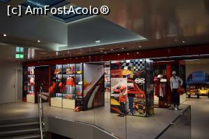 [P06] magazinul ferrari » foto by paulcta
 - 
<span class="allrVoted glyphicon glyphicon-heart hidden" id="av728983"></span>
<a class="m-l-10 hidden" id="sv728983" onclick="voting_Foto_DelVot(,728983,3925)" role="button">șterge vot <span class="glyphicon glyphicon-remove"></span></a>
<a id="v9728983" class=" c-red"  onclick="voting_Foto_SetVot(728983)" role="button"><span class="glyphicon glyphicon-heart-empty"></span> <b>LIKE</b> = Votează poza</a> <img class="hidden"  id="f728983W9" src="/imagini/loader.gif" border="0" /><span class="AjErrMes hidden" id="e728983ErM"></span>