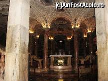 [P30] Subsolul Domului din Milano : Cripta Sfântului Carlo Borromeo » foto by mariana.olaru
 - 
<span class="allrVoted glyphicon glyphicon-heart hidden" id="av327171"></span>
<a class="m-l-10 hidden" id="sv327171" onclick="voting_Foto_DelVot(,327171,3925)" role="button">șterge vot <span class="glyphicon glyphicon-remove"></span></a>
<a id="v9327171" class=" c-red"  onclick="voting_Foto_SetVot(327171)" role="button"><span class="glyphicon glyphicon-heart-empty"></span> <b>LIKE</b> = Votează poza</a> <img class="hidden"  id="f327171W9" src="/imagini/loader.gif" border="0" /><span class="AjErrMes hidden" id="e327171ErM"></span>