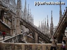 [P38] Domul din Milano : vedere de pe una din terasele acoperișului » foto by mariana.olaru
 - 
<span class="allrVoted glyphicon glyphicon-heart hidden" id="av327187"></span>
<a class="m-l-10 hidden" id="sv327187" onclick="voting_Foto_DelVot(,327187,3925)" role="button">șterge vot <span class="glyphicon glyphicon-remove"></span></a>
<a id="v9327187" class=" c-red"  onclick="voting_Foto_SetVot(327187)" role="button"><span class="glyphicon glyphicon-heart-empty"></span> <b>LIKE</b> = Votează poza</a> <img class="hidden"  id="f327187W9" src="/imagini/loader.gif" border="0" /><span class="AjErrMes hidden" id="e327187ErM"></span>