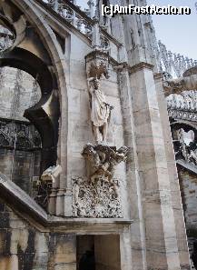 [P39] Domul din Milano : vedere de pe una din terasele acoperișului » foto by mariana.olaru
 - 
<span class="allrVoted glyphicon glyphicon-heart hidden" id="av327188"></span>
<a class="m-l-10 hidden" id="sv327188" onclick="voting_Foto_DelVot(,327188,3925)" role="button">șterge vot <span class="glyphicon glyphicon-remove"></span></a>
<a id="v9327188" class=" c-red"  onclick="voting_Foto_SetVot(327188)" role="button"><span class="glyphicon glyphicon-heart-empty"></span> <b>LIKE</b> = Votează poza</a> <img class="hidden"  id="f327188W9" src="/imagini/loader.gif" border="0" /><span class="AjErrMes hidden" id="e327188ErM"></span>