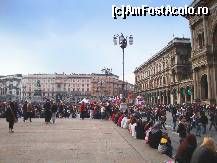 [P04] Milano,Piazza del Duomo,într-o frumoasă după amiază de octombrie » foto by mariana.olaru
 - 
<span class="allrVoted glyphicon glyphicon-heart hidden" id="av327118"></span>
<a class="m-l-10 hidden" id="sv327118" onclick="voting_Foto_DelVot(,327118,3925)" role="button">șterge vot <span class="glyphicon glyphicon-remove"></span></a>
<a id="v9327118" class=" c-red"  onclick="voting_Foto_SetVot(327118)" role="button"><span class="glyphicon glyphicon-heart-empty"></span> <b>LIKE</b> = Votează poza</a> <img class="hidden"  id="f327118W9" src="/imagini/loader.gif" border="0" /><span class="AjErrMes hidden" id="e327118ErM"></span>