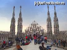 [P46] Domul din Milano : vedere spre apus de pe terasa centrală a acoperișului » foto by mariana.olaru
 - 
<span class="allrVoted glyphicon glyphicon-heart hidden" id="av327195"></span>
<a class="m-l-10 hidden" id="sv327195" onclick="voting_Foto_DelVot(,327195,3925)" role="button">șterge vot <span class="glyphicon glyphicon-remove"></span></a>
<a id="v9327195" class=" c-red"  onclick="voting_Foto_SetVot(327195)" role="button"><span class="glyphicon glyphicon-heart-empty"></span> <b>LIKE</b> = Votează poza</a> <img class="hidden"  id="f327195W9" src="/imagini/loader.gif" border="0" /><span class="AjErrMes hidden" id="e327195ErM"></span>