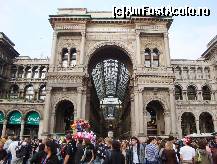 [P64] Intrarea dinspre Piazza del Duomo în Galleria Vittorio Emanuele II » foto by mariana.olaru
 - 
<span class="allrVoted glyphicon glyphicon-heart hidden" id="av327224"></span>
<a class="m-l-10 hidden" id="sv327224" onclick="voting_Foto_DelVot(,327224,3925)" role="button">șterge vot <span class="glyphicon glyphicon-remove"></span></a>
<a id="v9327224" class=" c-red"  onclick="voting_Foto_SetVot(327224)" role="button"><span class="glyphicon glyphicon-heart-empty"></span> <b>LIKE</b> = Votează poza</a> <img class="hidden"  id="f327224W9" src="/imagini/loader.gif" border="0" /><span class="AjErrMes hidden" id="e327224ErM"></span>