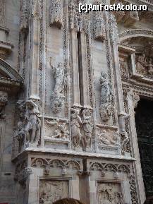 [P08] Domul din Milano : detaliu de arhitectură din zona portalului central » foto by mariana.olaru
 - 
<span class="allrVoted glyphicon glyphicon-heart hidden" id="av327122"></span>
<a class="m-l-10 hidden" id="sv327122" onclick="voting_Foto_DelVot(,327122,3925)" role="button">șterge vot <span class="glyphicon glyphicon-remove"></span></a>
<a id="v9327122" class=" c-red"  onclick="voting_Foto_SetVot(327122)" role="button"><span class="glyphicon glyphicon-heart-empty"></span> <b>LIKE</b> = Votează poza</a> <img class="hidden"  id="f327122W9" src="/imagini/loader.gif" border="0" /><span class="AjErrMes hidden" id="e327122ErM"></span>