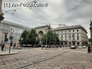 [P02] Piazza della Scala » foto by adso
 - 
<span class="allrVoted glyphicon glyphicon-heart hidden" id="av1438999"></span>
<a class="m-l-10 hidden" id="sv1438999" onclick="voting_Foto_DelVot(,1438999,3925)" role="button">șterge vot <span class="glyphicon glyphicon-remove"></span></a>
<a id="v91438999" class=" c-red"  onclick="voting_Foto_SetVot(1438999)" role="button"><span class="glyphicon glyphicon-heart-empty"></span> <b>LIKE</b> = Votează poza</a> <img class="hidden"  id="f1438999W9" src="/imagini/loader.gif" border="0" /><span class="AjErrMes hidden" id="e1438999ErM"></span>