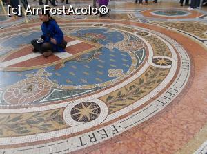 [P12] Galeriile Vitorio Emanuelle II. Milano. În centrul mozaicului de paviment, exact sub cupola din sticlă. » foto by mihaelavoicu
 - 
<span class="allrVoted glyphicon glyphicon-heart hidden" id="av1258494"></span>
<a class="m-l-10 hidden" id="sv1258494" onclick="voting_Foto_DelVot(,1258494,3925)" role="button">șterge vot <span class="glyphicon glyphicon-remove"></span></a>
<a id="v91258494" class=" c-red"  onclick="voting_Foto_SetVot(1258494)" role="button"><span class="glyphicon glyphicon-heart-empty"></span> <b>LIKE</b> = Votează poza</a> <img class="hidden"  id="f1258494W9" src="/imagini/loader.gif" border="0" /><span class="AjErrMes hidden" id="e1258494ErM"></span>