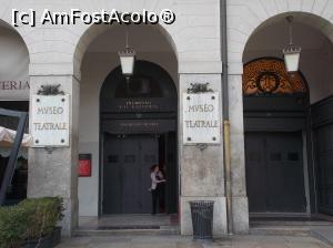 [P12] Scala din Milano.. » foto by mihaelavoicu
 - 
<span class="allrVoted glyphicon glyphicon-heart hidden" id="av1262233"></span>
<a class="m-l-10 hidden" id="sv1262233" onclick="voting_Foto_DelVot(,1262233,3925)" role="button">șterge vot <span class="glyphicon glyphicon-remove"></span></a>
<a id="v91262233" class=" c-red"  onclick="voting_Foto_SetVot(1262233)" role="button"><span class="glyphicon glyphicon-heart-empty"></span> <b>LIKE</b> = Votează poza</a> <img class="hidden"  id="f1262233W9" src="/imagini/loader.gif" border="0" /><span class="AjErrMes hidden" id="e1262233ErM"></span>