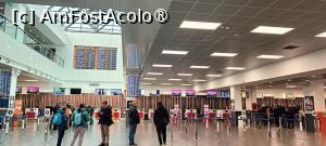 [P20] În aeroportul Bergamo - în dreapta ghișee de self-drop. » foto by tata123 🔱
 - 
<span class="allrVoted glyphicon glyphicon-heart hidden" id="av1417518"></span>
<a class="m-l-10 hidden" id="sv1417518" onclick="voting_Foto_DelVot(,1417518,3925)" role="button">șterge vot <span class="glyphicon glyphicon-remove"></span></a>
<a id="v91417518" class=" c-red"  onclick="voting_Foto_SetVot(1417518)" role="button"><span class="glyphicon glyphicon-heart-empty"></span> <b>LIKE</b> = Votează poza</a> <img class="hidden"  id="f1417518W9" src="/imagini/loader.gif" border="0" /><span class="AjErrMes hidden" id="e1417518ErM"></span>