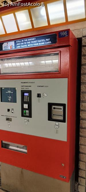 [P04] Automat cartele la metrou. » foto by tata123 🔱
 - 
<span class="allrVoted glyphicon glyphicon-heart hidden" id="av1417502"></span>
<a class="m-l-10 hidden" id="sv1417502" onclick="voting_Foto_DelVot(,1417502,3925)" role="button">șterge vot <span class="glyphicon glyphicon-remove"></span></a>
<a id="v91417502" class=" c-red"  onclick="voting_Foto_SetVot(1417502)" role="button"><span class="glyphicon glyphicon-heart-empty"></span> <b>LIKE</b> = Votează poza</a> <img class="hidden"  id="f1417502W9" src="/imagini/loader.gif" border="0" /><span class="AjErrMes hidden" id="e1417502ErM"></span>