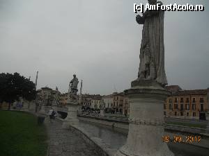 [P07] Italia - Padova - Prato della Valle » foto by Diaura*
 - 
<span class="allrVoted glyphicon glyphicon-heart hidden" id="av376686"></span>
<a class="m-l-10 hidden" id="sv376686" onclick="voting_Foto_DelVot(,376686,3933)" role="button">șterge vot <span class="glyphicon glyphicon-remove"></span></a>
<a id="v9376686" class=" c-red"  onclick="voting_Foto_SetVot(376686)" role="button"><span class="glyphicon glyphicon-heart-empty"></span> <b>LIKE</b> = Votează poza</a> <img class="hidden"  id="f376686W9" src="/imagini/loader.gif" border="0" /><span class="AjErrMes hidden" id="e376686ErM"></span>