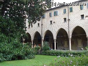 [P16] Italia - Padova - curtea interioara a Bazilicii San Antonio - Gradina Magnoliei » foto by Diaura*
 - 
<span class="allrVoted glyphicon glyphicon-heart hidden" id="av377122"></span>
<a class="m-l-10 hidden" id="sv377122" onclick="voting_Foto_DelVot(,377122,3933)" role="button">șterge vot <span class="glyphicon glyphicon-remove"></span></a>
<a id="v9377122" class=" c-red"  onclick="voting_Foto_SetVot(377122)" role="button"><span class="glyphicon glyphicon-heart-empty"></span> <b>LIKE</b> = Votează poza</a> <img class="hidden"  id="f377122W9" src="/imagini/loader.gif" border="0" /><span class="AjErrMes hidden" id="e377122ErM"></span>
