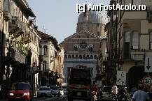 [P17] strada aglomerata in centrul Padovei » foto by mariarosa
 - 
<span class="allrVoted glyphicon glyphicon-heart hidden" id="av205849"></span>
<a class="m-l-10 hidden" id="sv205849" onclick="voting_Foto_DelVot(,205849,3933)" role="button">șterge vot <span class="glyphicon glyphicon-remove"></span></a>
<a id="v9205849" class=" c-red"  onclick="voting_Foto_SetVot(205849)" role="button"><span class="glyphicon glyphicon-heart-empty"></span> <b>LIKE</b> = Votează poza</a> <img class="hidden"  id="f205849W9" src="/imagini/loader.gif" border="0" /><span class="AjErrMes hidden" id="e205849ErM"></span>