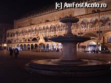 [P22] Palazzo della Raggione noaptea » foto by mariarosa
 - 
<span class="allrVoted glyphicon glyphicon-heart hidden" id="av205854"></span>
<a class="m-l-10 hidden" id="sv205854" onclick="voting_Foto_DelVot(,205854,3933)" role="button">șterge vot <span class="glyphicon glyphicon-remove"></span></a>
<a id="v9205854" class=" c-red"  onclick="voting_Foto_SetVot(205854)" role="button"><span class="glyphicon glyphicon-heart-empty"></span> <b>LIKE</b> = Votează poza</a> <img class="hidden"  id="f205854W9" src="/imagini/loader.gif" border="0" /><span class="AjErrMes hidden" id="e205854ErM"></span>