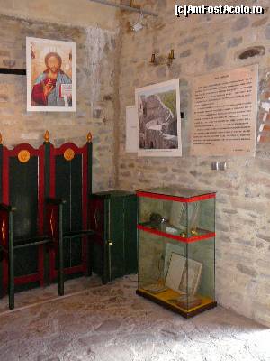 [P32] Obiecte expuse în interiorul camerei ce găzduieşte paraclisul » foto by Claudiu U.
 - 
<span class="allrVoted glyphicon glyphicon-heart hidden" id="av575439"></span>
<a class="m-l-10 hidden" id="sv575439" onclick="voting_Foto_DelVot(,575439,3934)" role="button">șterge vot <span class="glyphicon glyphicon-remove"></span></a>
<a id="v9575439" class=" c-red"  onclick="voting_Foto_SetVot(575439)" role="button"><span class="glyphicon glyphicon-heart-empty"></span> <b>LIKE</b> = Votează poza</a> <img class="hidden"  id="f575439W9" src="/imagini/loader.gif" border="0" /><span class="AjErrMes hidden" id="e575439ErM"></span>