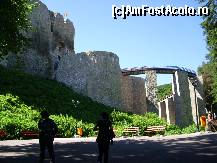 [P02] Cetatea cu podul pe piloni de piatră » foto by corinka
 - 
<span class="allrVoted glyphicon glyphicon-heart hidden" id="av89087"></span>
<a class="m-l-10 hidden" id="sv89087" onclick="voting_Foto_DelVot(,89087,3934)" role="button">șterge vot <span class="glyphicon glyphicon-remove"></span></a>
<a id="v989087" class=" c-red"  onclick="voting_Foto_SetVot(89087)" role="button"><span class="glyphicon glyphicon-heart-empty"></span> <b>LIKE</b> = Votează poza</a> <img class="hidden"  id="f89087W9" src="/imagini/loader.gif" border="0" /><span class="AjErrMes hidden" id="e89087ErM"></span>