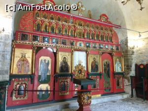 [P20] Zidurile gri ale cetatii contrasteaza cu rosul paraclisului Sf. Nicolae, iconostasul original aflandu-se la Muzeul Manastirii Neamt. » foto by geani anto
 - 
<span class="allrVoted glyphicon glyphicon-heart hidden" id="av1193321"></span>
<a class="m-l-10 hidden" id="sv1193321" onclick="voting_Foto_DelVot(,1193321,3934)" role="button">șterge vot <span class="glyphicon glyphicon-remove"></span></a>
<a id="v91193321" class=" c-red"  onclick="voting_Foto_SetVot(1193321)" role="button"><span class="glyphicon glyphicon-heart-empty"></span> <b>LIKE</b> = Votează poza</a> <img class="hidden"  id="f1193321W9" src="/imagini/loader.gif" border="0" /><span class="AjErrMes hidden" id="e1193321ErM"></span>