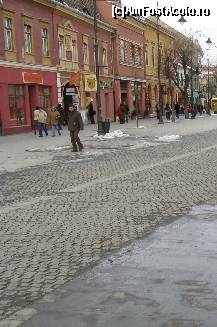 [P11] Strada pietonala care duce in Piata Mare » foto by georgiana
 - 
<span class="allrVoted glyphicon glyphicon-heart hidden" id="av156400"></span>
<a class="m-l-10 hidden" id="sv156400" onclick="voting_Foto_DelVot(,156400,3936)" role="button">șterge vot <span class="glyphicon glyphicon-remove"></span></a>
<a id="v9156400" class=" c-red"  onclick="voting_Foto_SetVot(156400)" role="button"><span class="glyphicon glyphicon-heart-empty"></span> <b>LIKE</b> = Votează poza</a> <img class="hidden"  id="f156400W9" src="/imagini/loader.gif" border="0" /><span class="AjErrMes hidden" id="e156400ErM"></span>